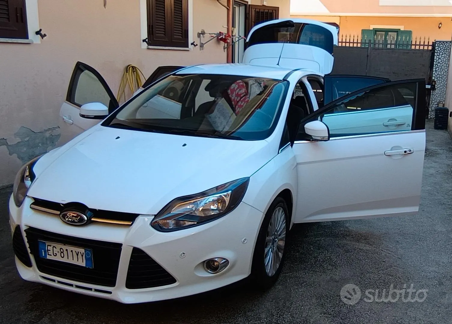 Ford Focus 2011 photo 5