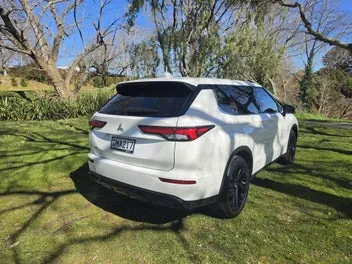 Mitsubishi Outlander 2024 photo 4