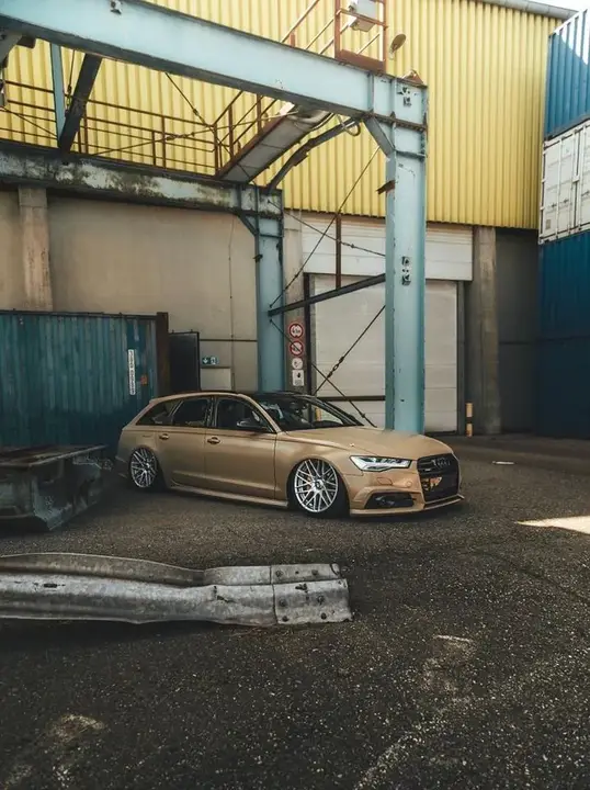 Audi A6 Avant