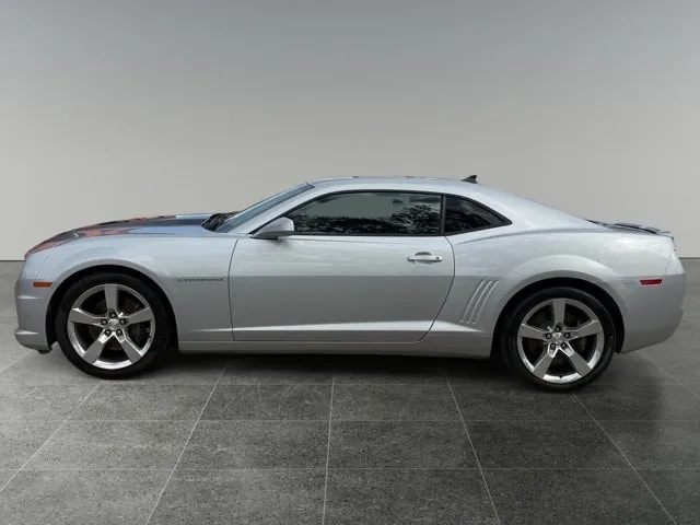 Chevrolet Camaro 2010 photo 2