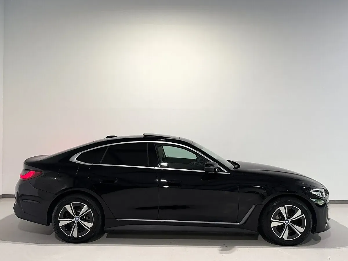 BMW I4 2022 photo 2