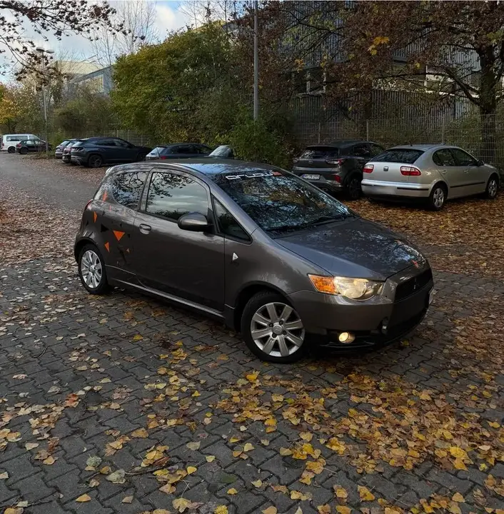 Mitsubishi Colt
