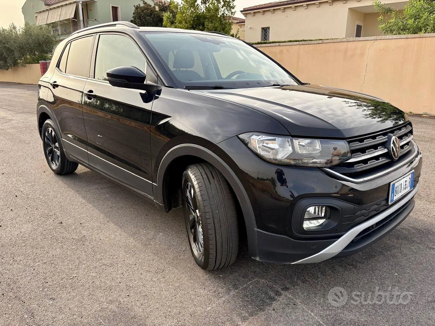 Volkswagen T-Cross 2023 photo 2