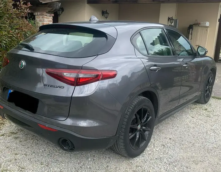 Alfa Romeo Stelvio 2020 photo 3