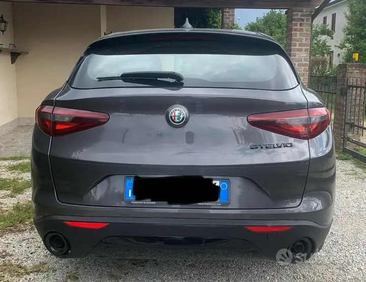 Alfa Romeo Stelvio 2020 photo 2