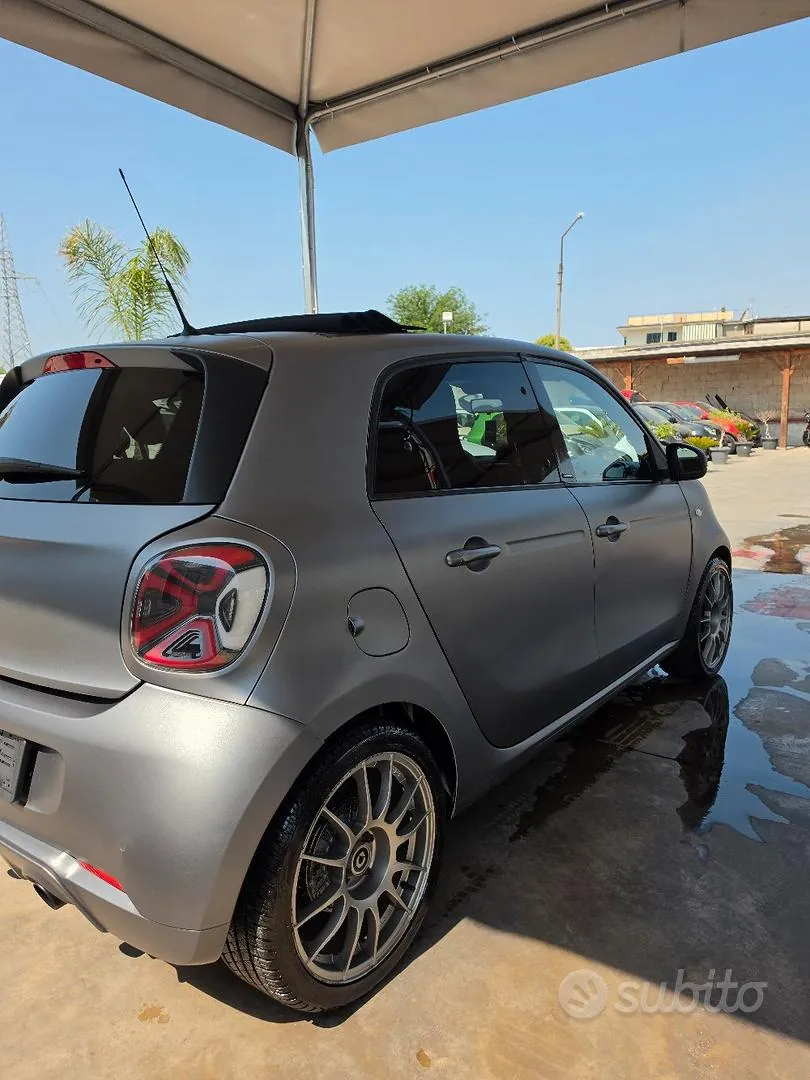 Smart Fortwo 2017 photo 2