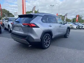 Toyota Rav4 2025 photo 3