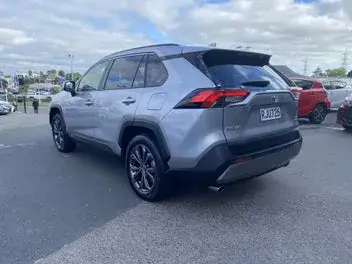 Toyota Rav4 2025 photo 5