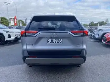 Toyota Rav4 2025 photo 4