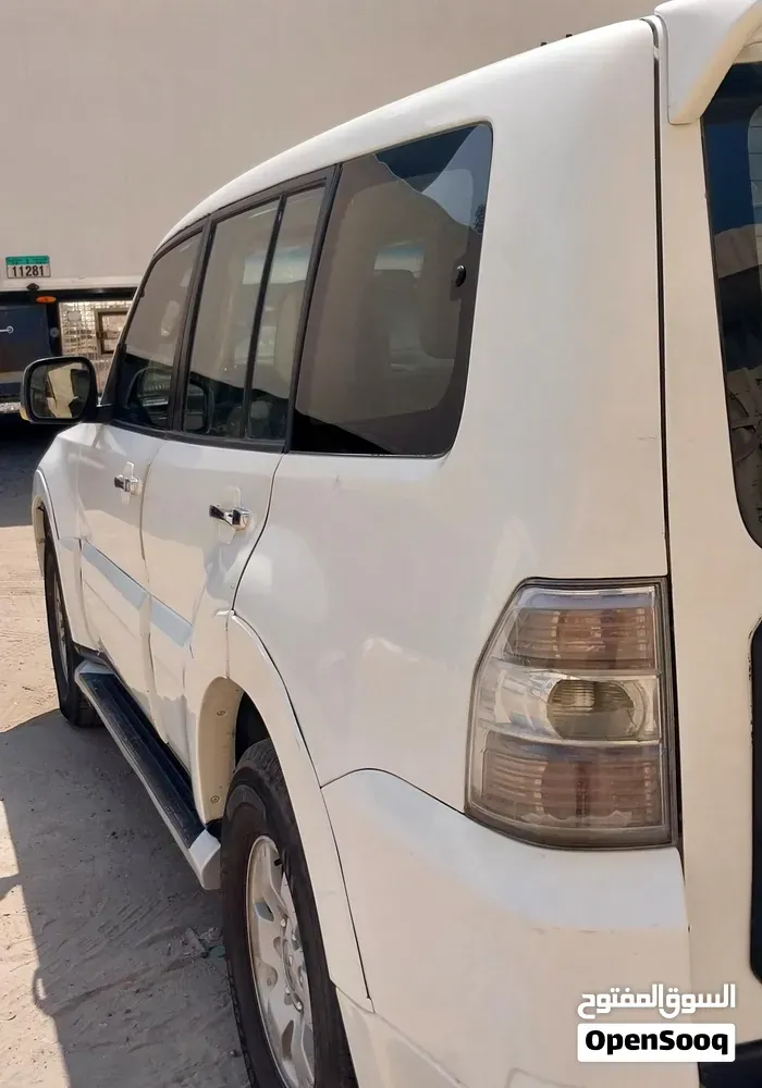 Mitsubishi Pajero 2013 photo 3