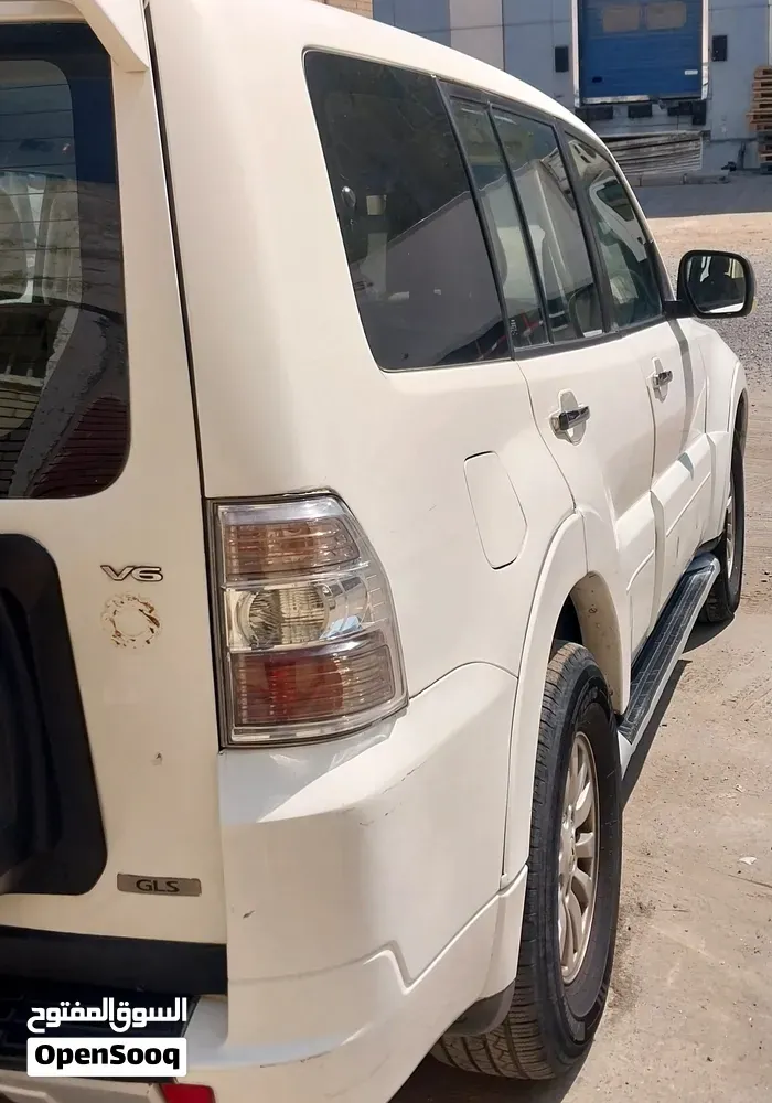 Mitsubishi Pajero 2013 photo 4
