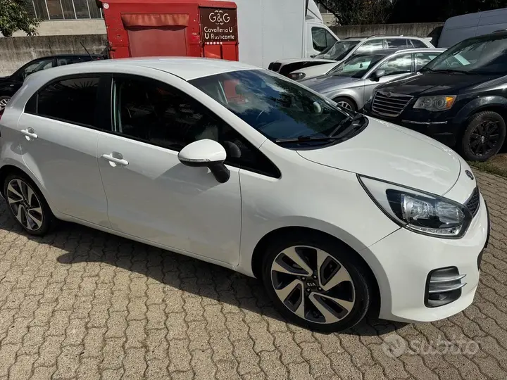 Kia Rio 2015 photo 5