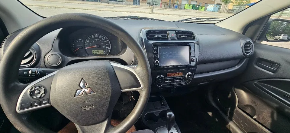 Mitsubishi Mirage 2022 photo 3