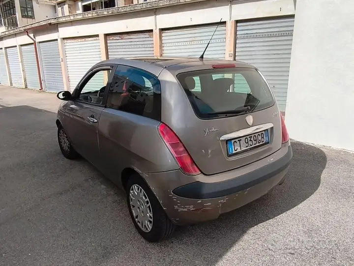 Lancia Ypsilon 2005 photo 3