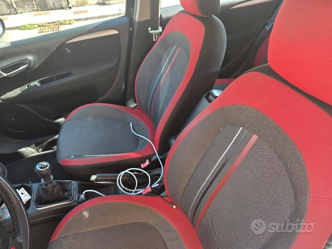 Fiat Punto 2012 photo 3