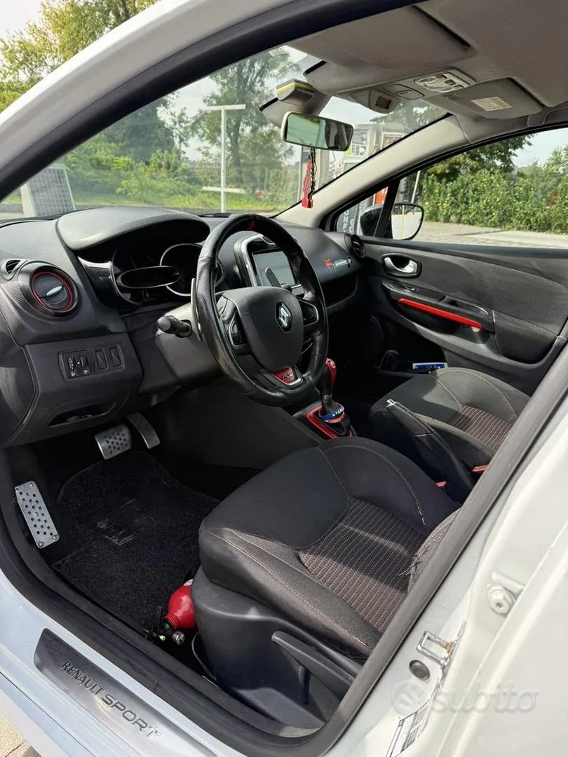 Renault Clio 2015 photo 4