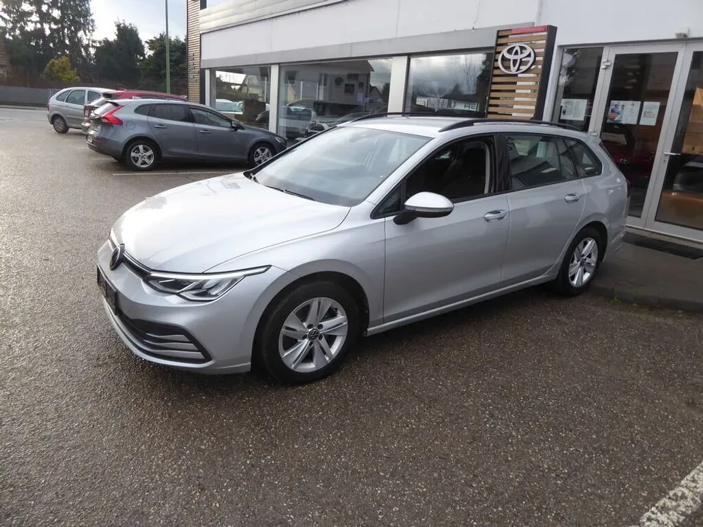 Volkswagen Golf 2021 photo 2