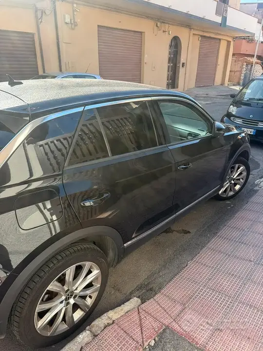 Volkswagen T-Roc 2021 photo 3