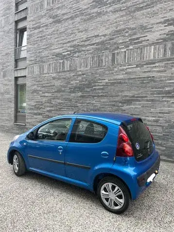 Peugeot 107 2012 photo 4