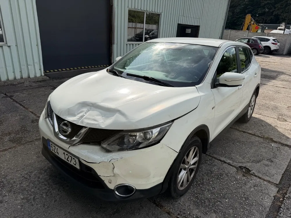 Nissan Qashqai 2014 photo 2