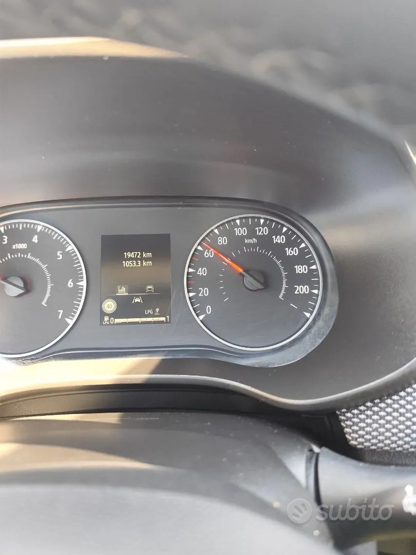 Dacia Sandero 2025 photo 2