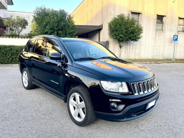 Jeep Compass 2012 photo 3