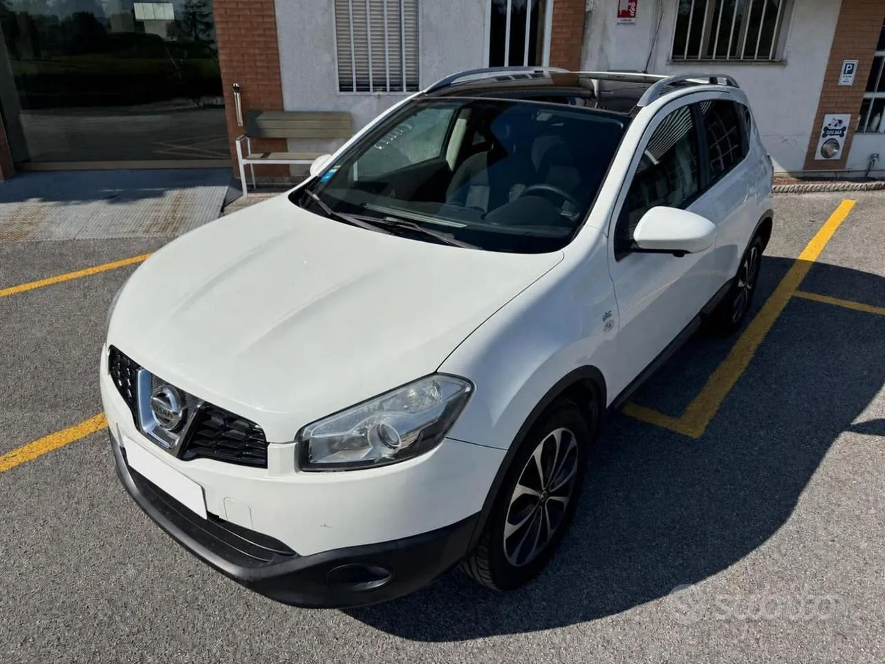 Nissan Qashqai 2013 photo 2