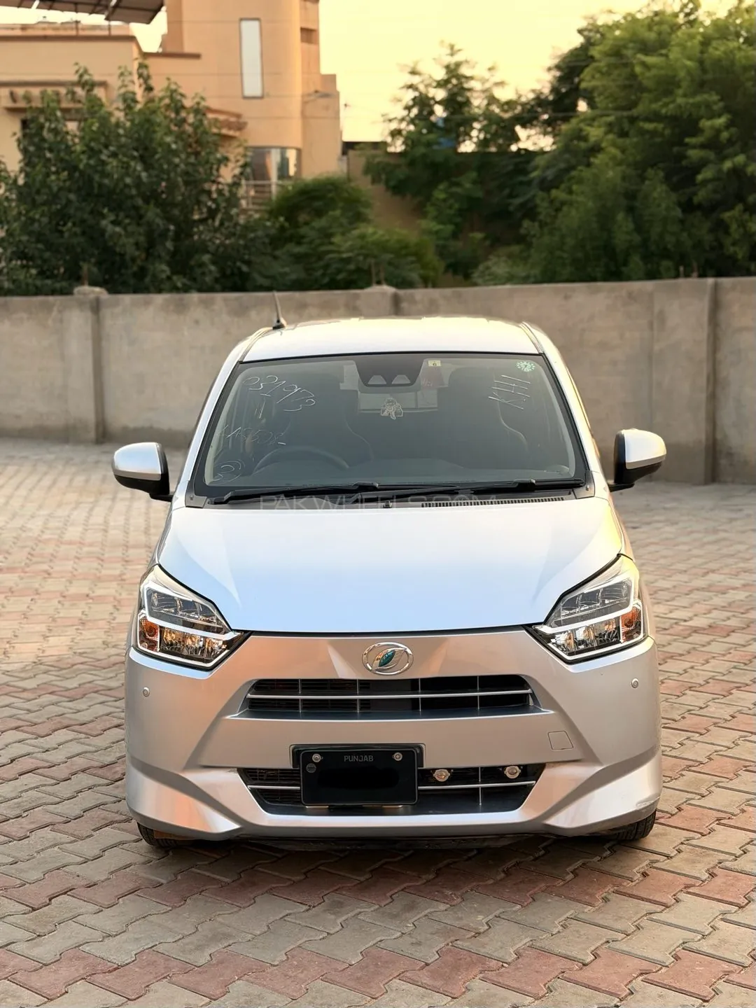 Daihatsu Mira