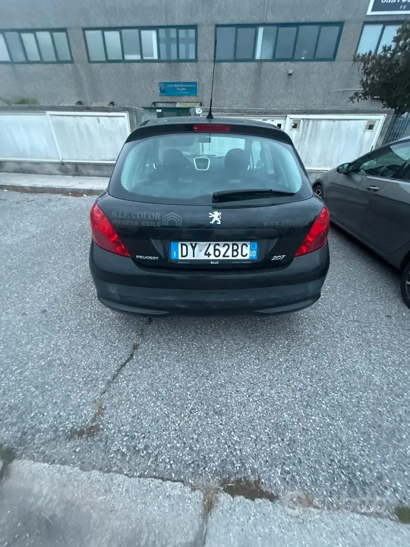 Peugeot 207 2009 photo 2