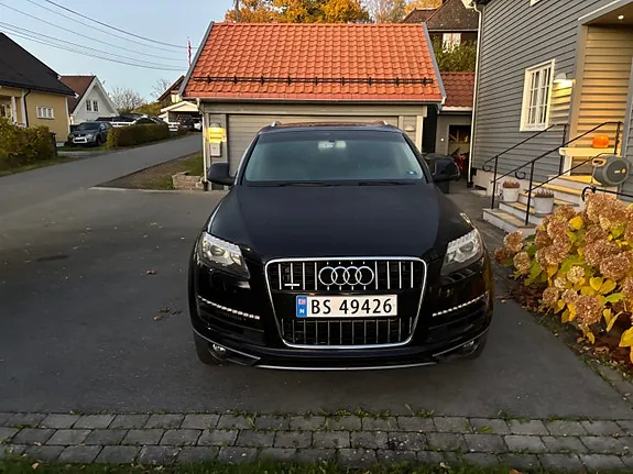 Audi Q7 2012 photo 4