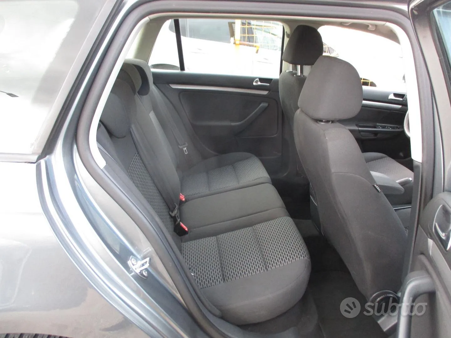 Volkswagen Golf 2011 photo 5
