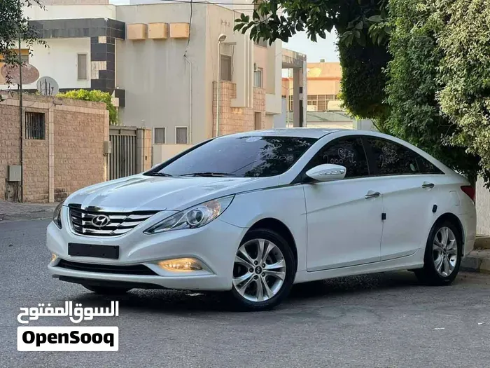 Hyundai Sonata 2012 photo 4