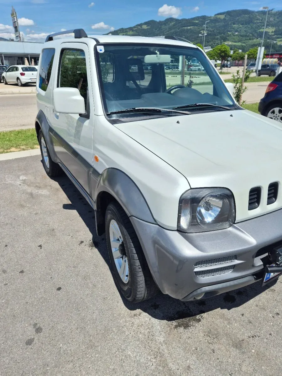 Suzuki Jimny 2011 photo 3