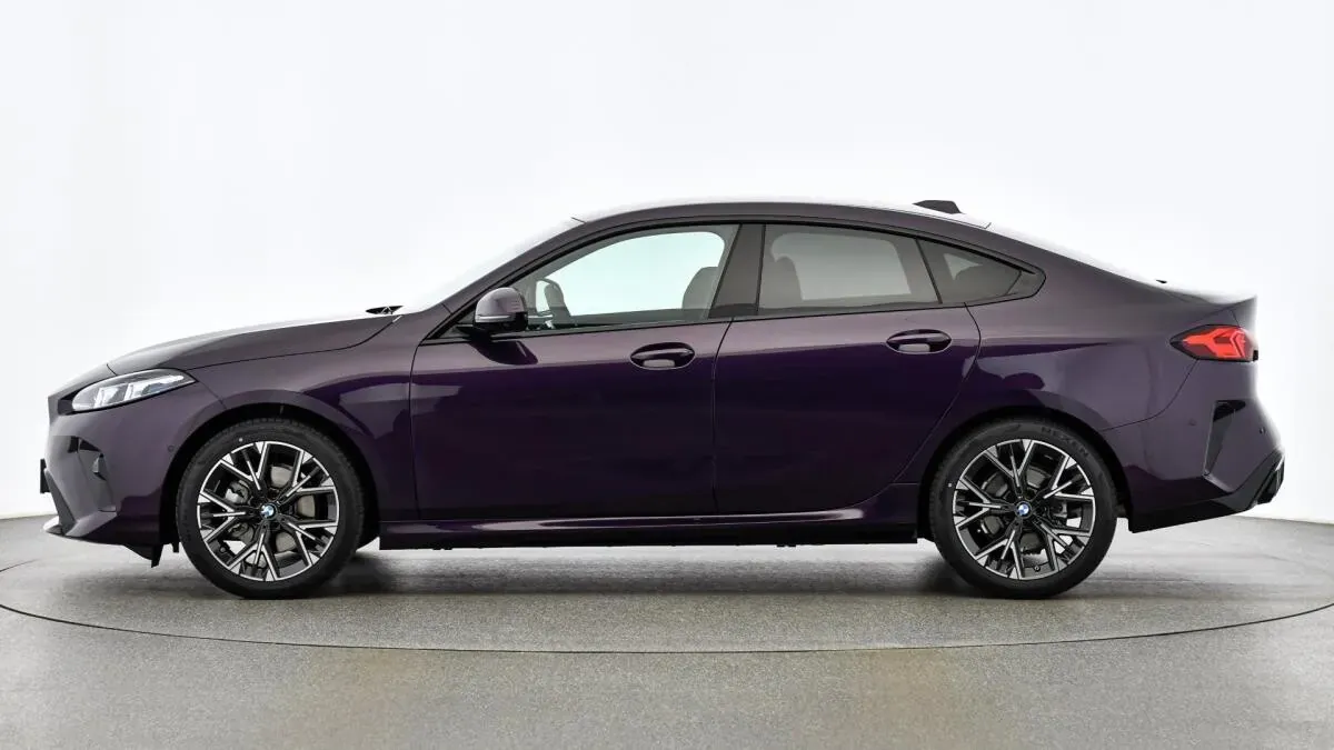 BMW 2 Series 2025 photo 3