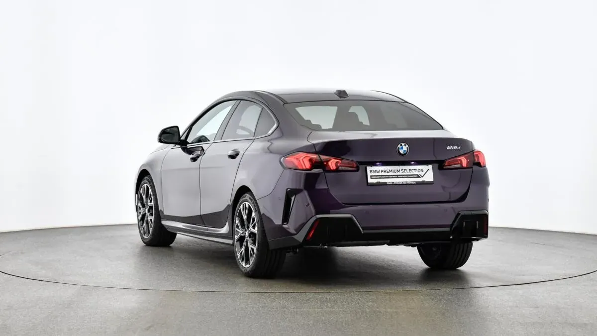 BMW 2 Series 2025 photo 2