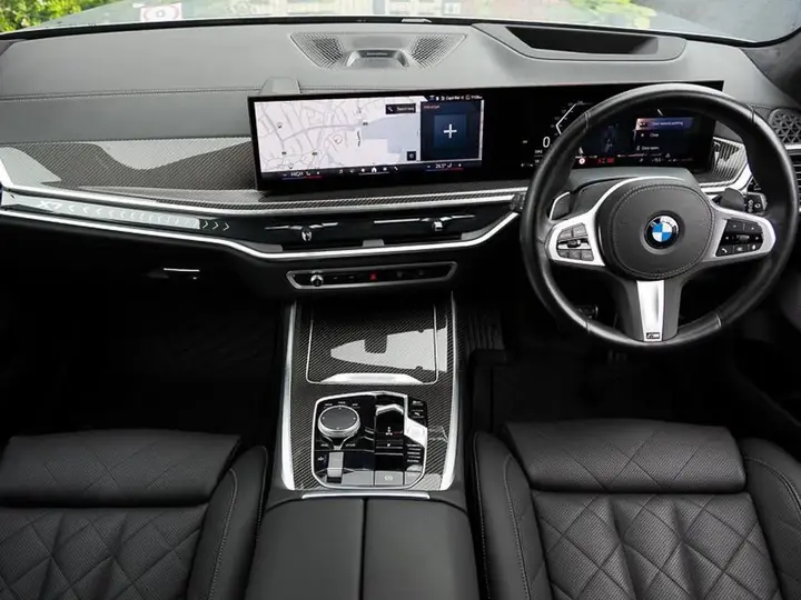 BMW X7 2023 photo 3