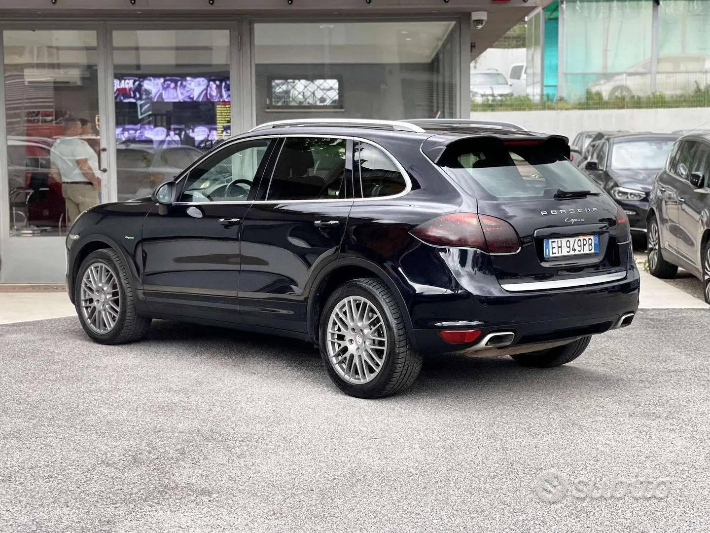 Porsche Cayenne 2011 photo 4