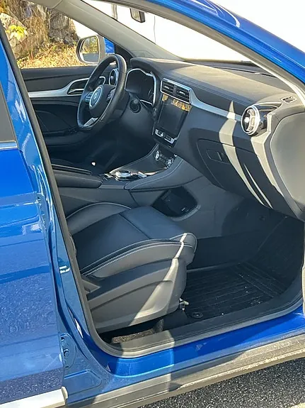 MG Zs Ev 2021 photo 3