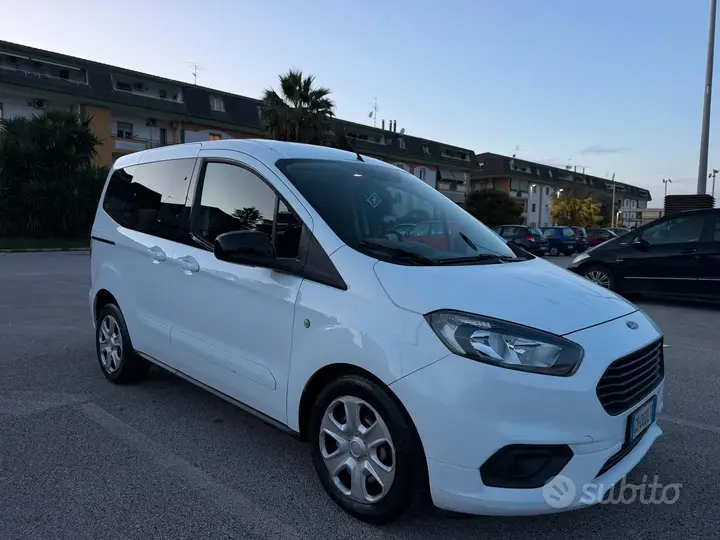 Ford Tourneo Courier