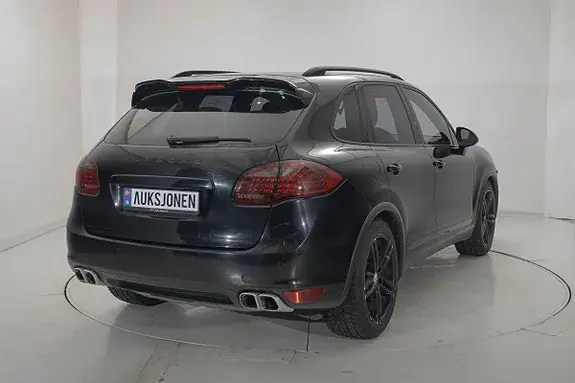 Porsche Cayenne 2011 photo 4