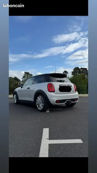 Mini Cooper S 2015 photo 2