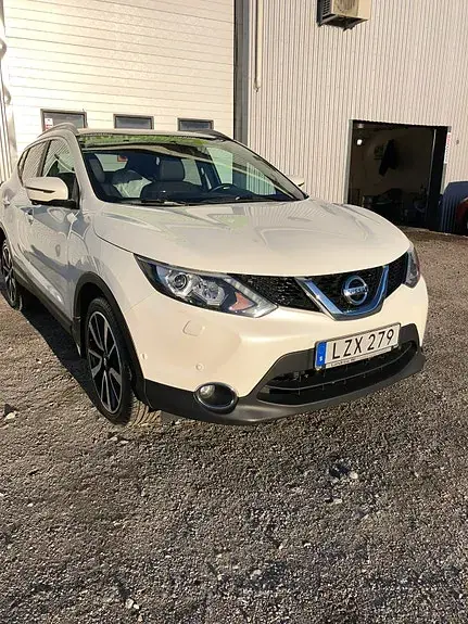 Nissan Qashqai 2015 photo 2