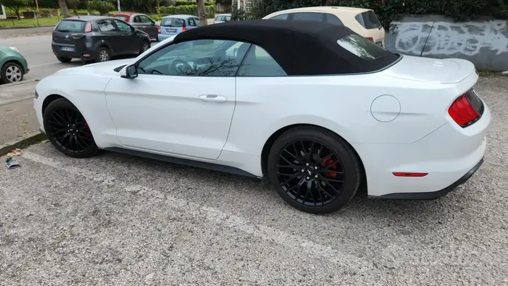 Ford Mustang 2019 photo 3
