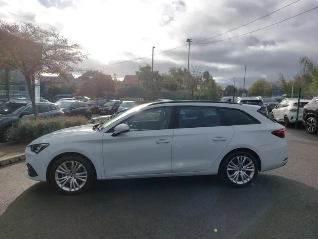 Seat Leon 2024 photo 4