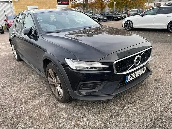 Volvo V60 Cross Country 2020 photo 2