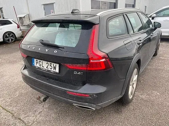 Volvo V60 Cross Country 2020 photo 3