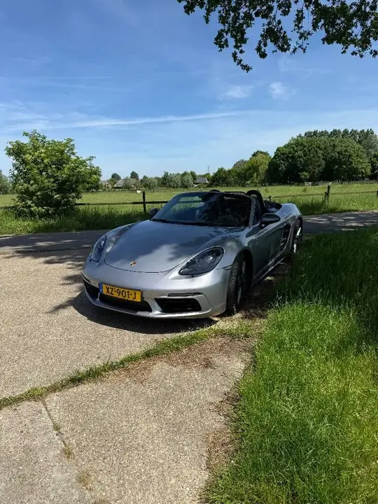 Porsche 718