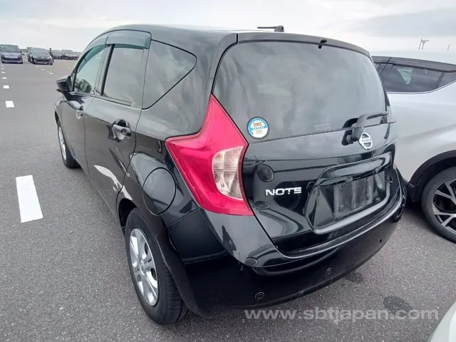 Nissan Note 2016 photo 3