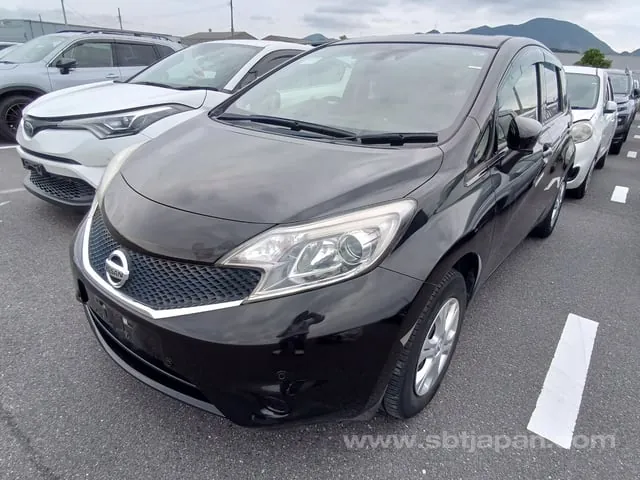 Nissan Note 2016 photo 2