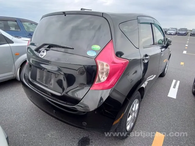 Nissan Note 2016 photo 4
